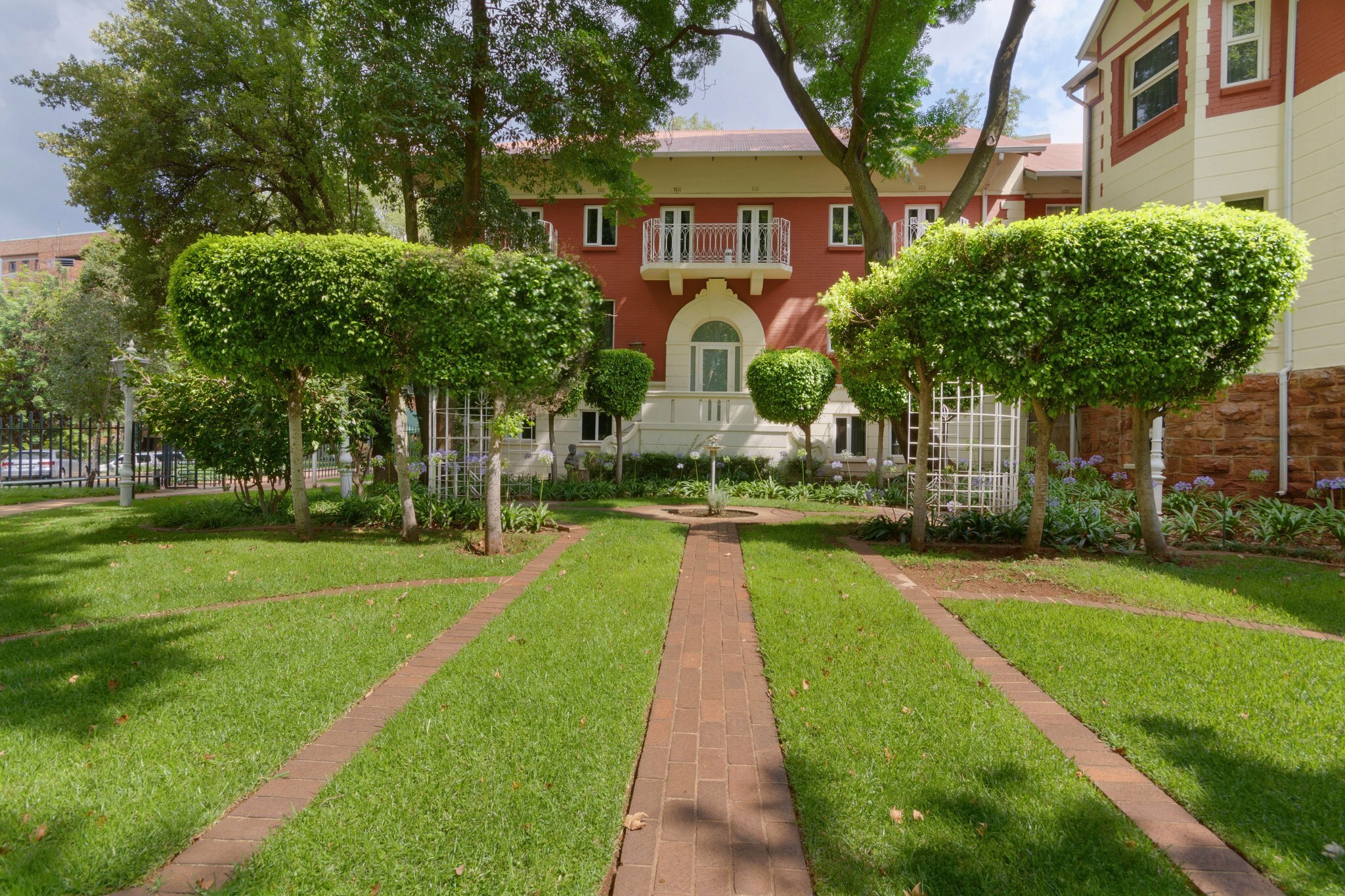 Фото отеля 3