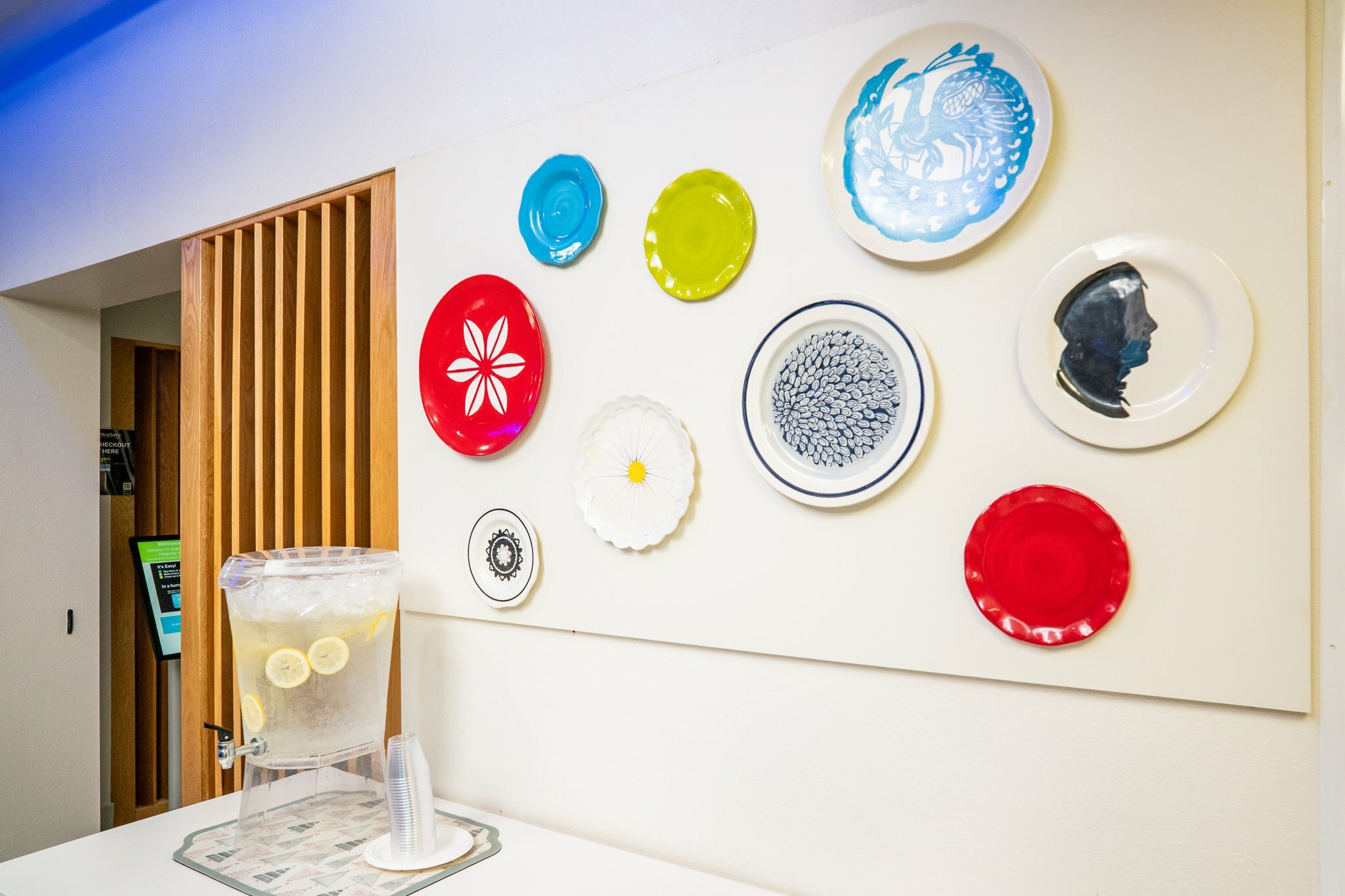 Фото Holiday Inn Express Hotel & Suites Hesperia, an Ihg Hotel