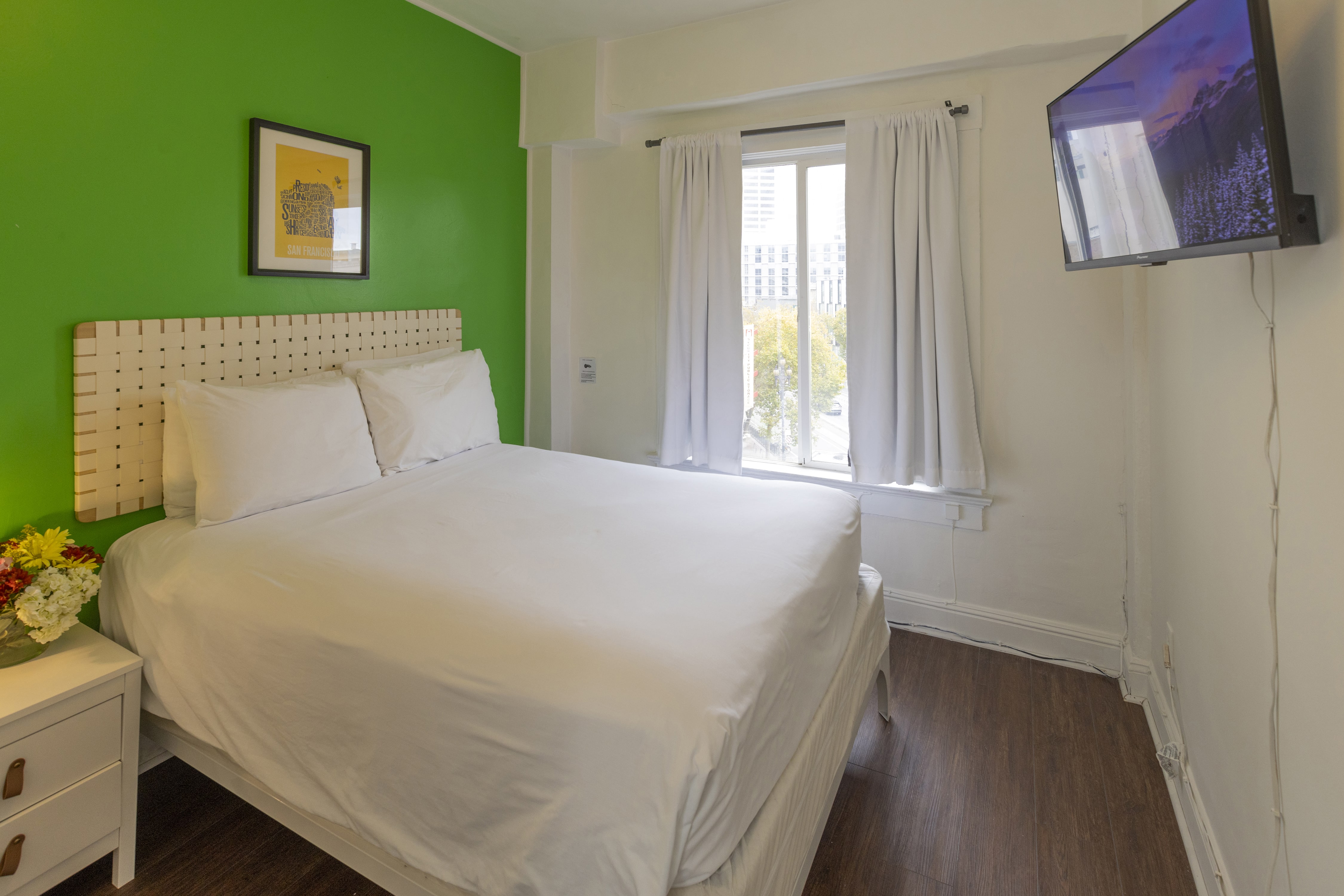 Фото Edwardian Hotel