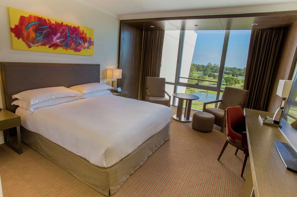 Фото Hilton Pilar