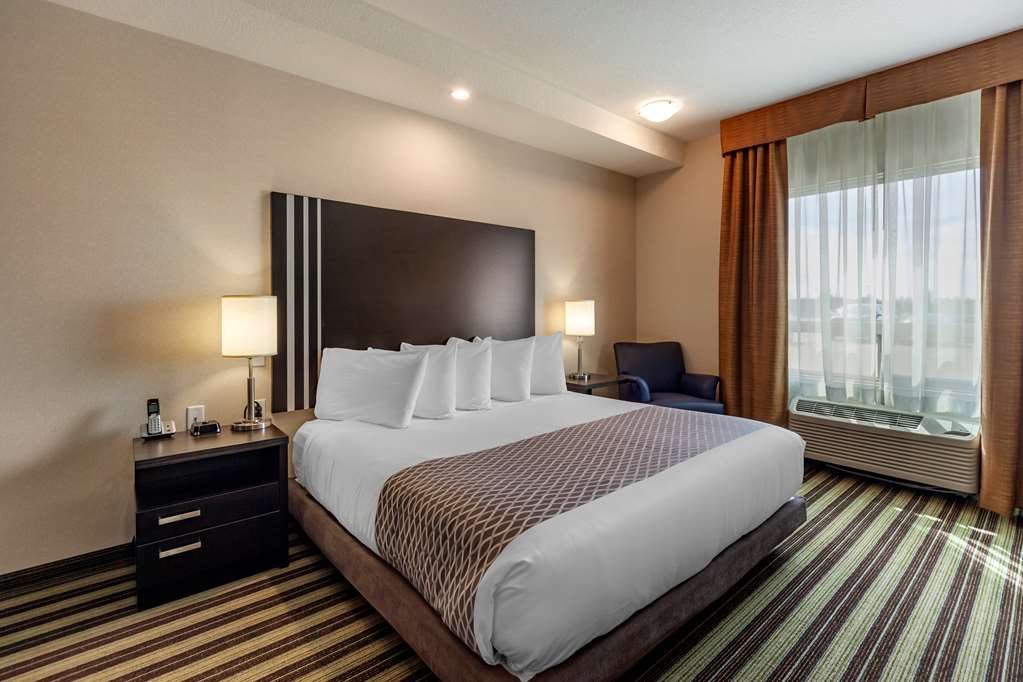 Фото Best Western Plus Drayton Valley All Suites