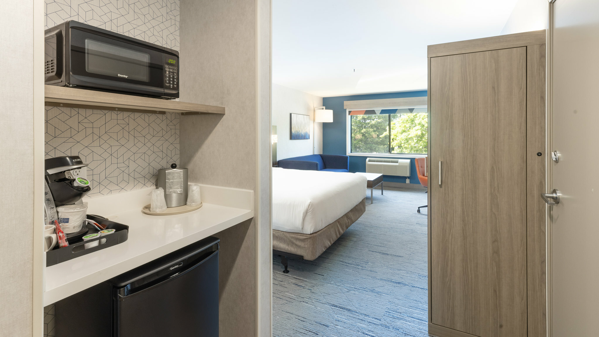 Фото Holiday Inn Express Bellingham, an Ihg Hotel