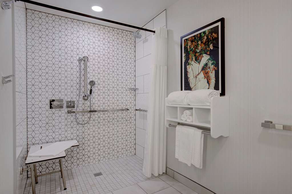 Фото DoubleTree by Hilton Palmdale, Ca