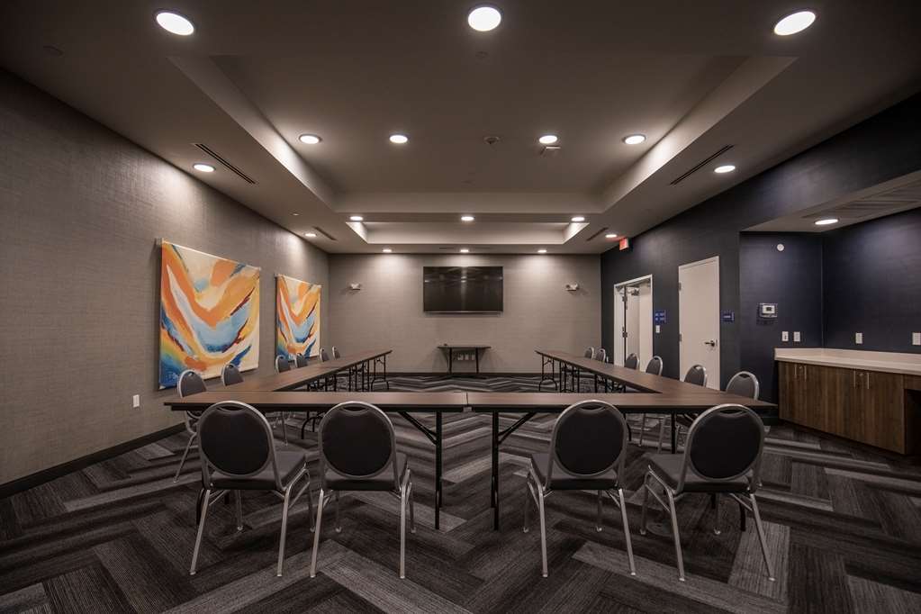 Фото Tru by Hilton Allen Dallas