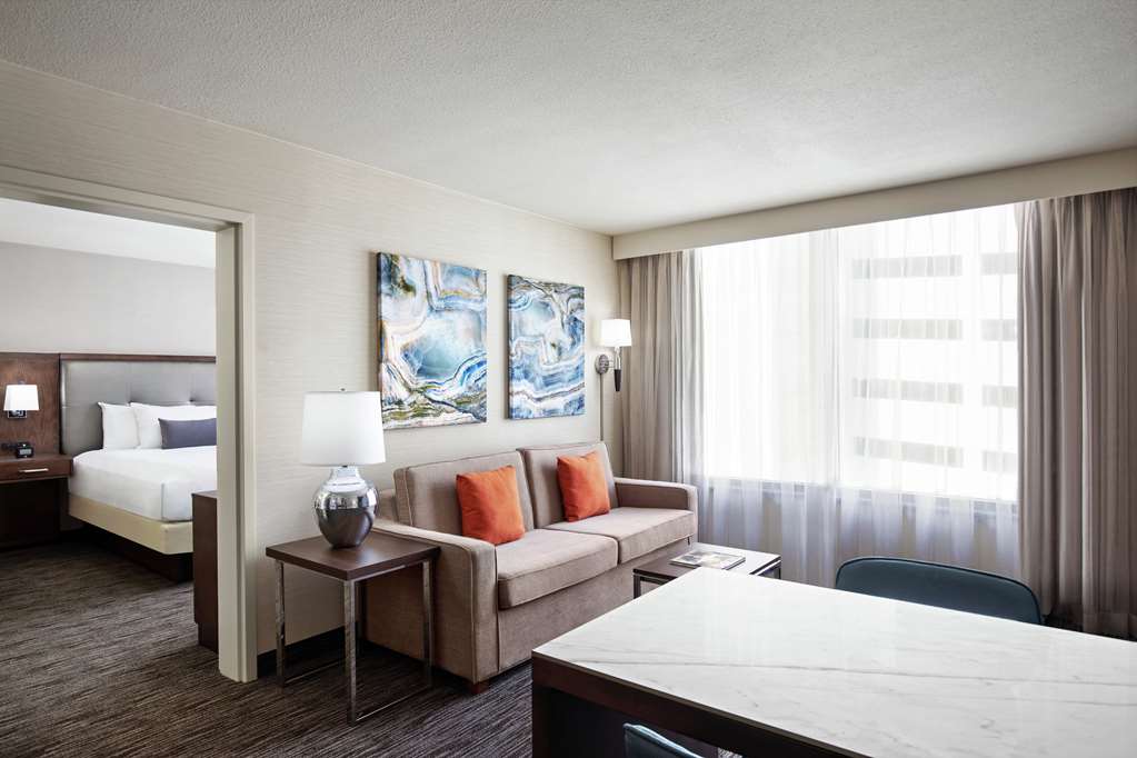 Фото Embassy Suites by Hilton Fort Worth Downtown