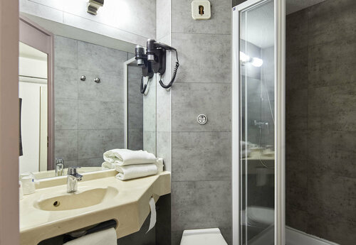 Гостиница B&b Hotel Marne-la-Vallée Chelles в Шеле