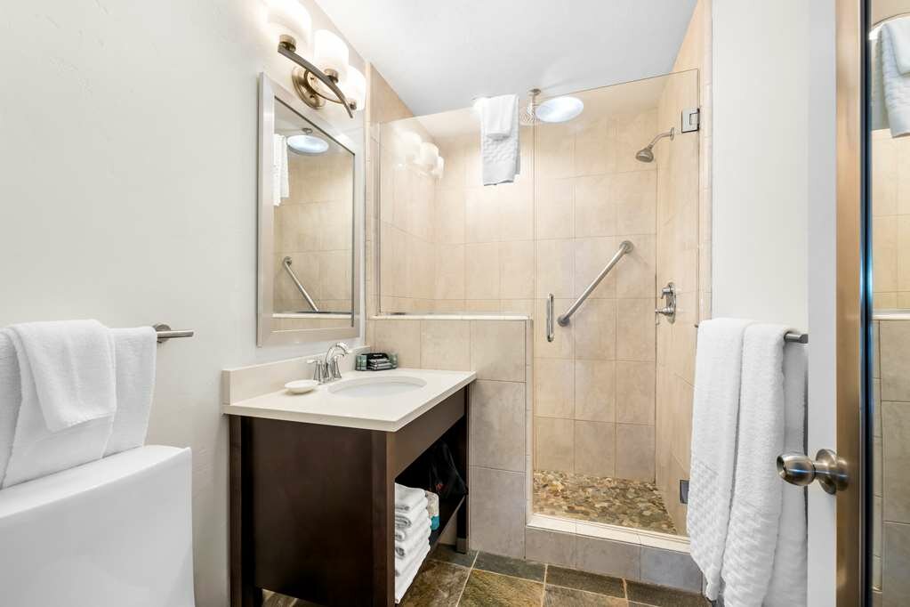 Фото Best Western Driftwood Inn