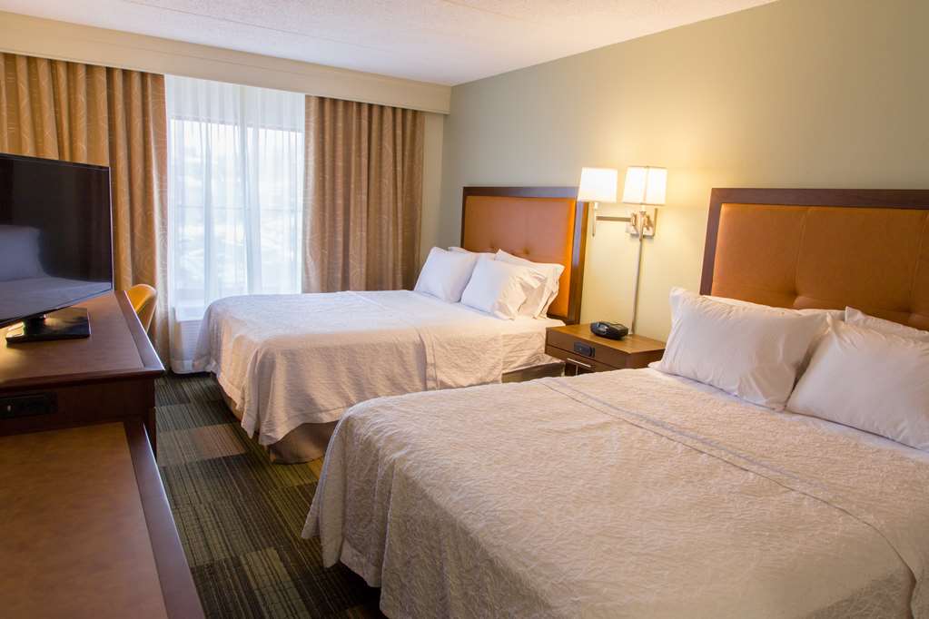 Фото Hampton Inn & Suites Albany-Downtown