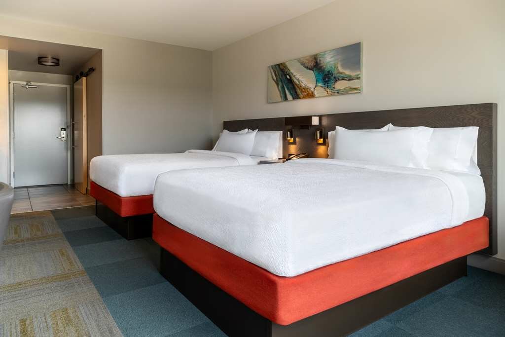 Фото Hilton Garden Inn Fredericton