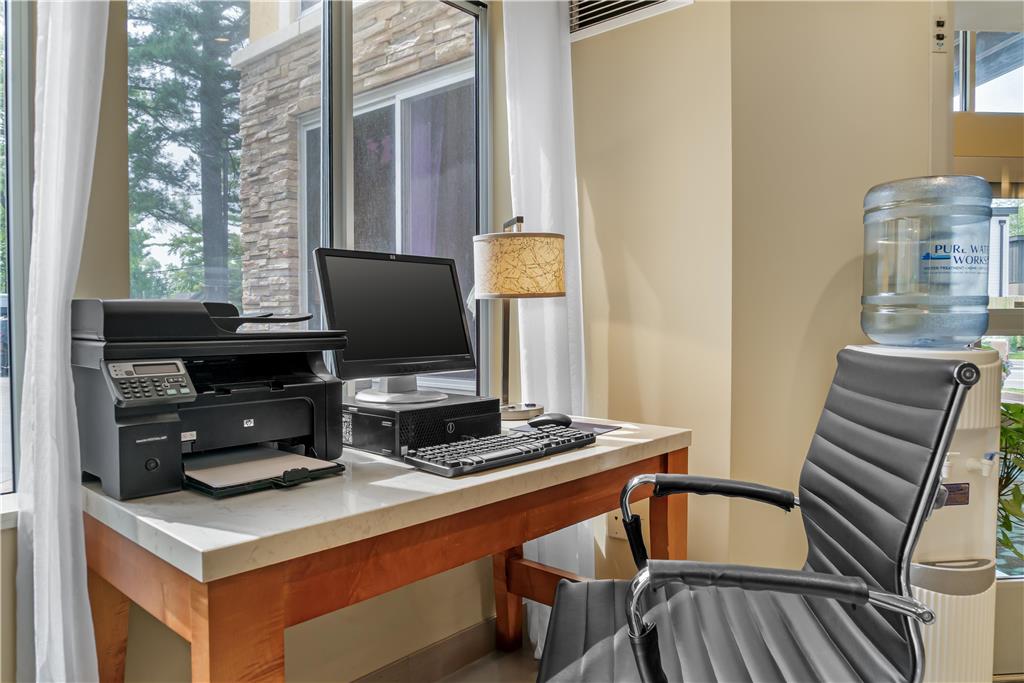 Фото Best Western Plus Traverse City