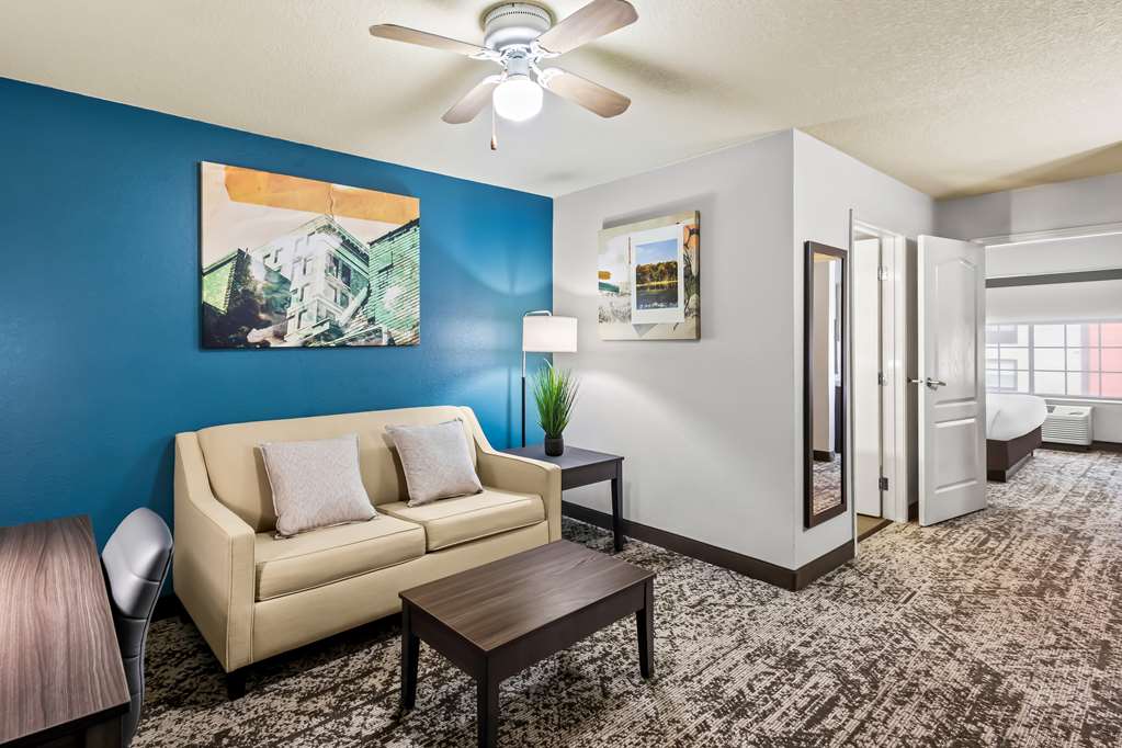 Фото Best Western Plus Fort Wayne Inn & Suites North