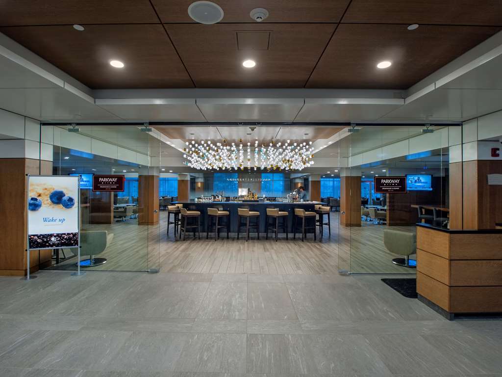 Фото DoubleTree by Hilton Hotel Niagara Falls New York