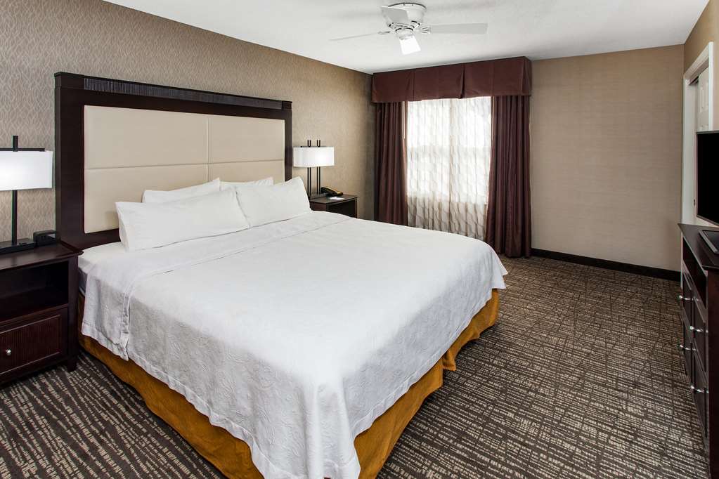 Фото Homewood Suites by Hilton Indianapolis Keystone Crossing