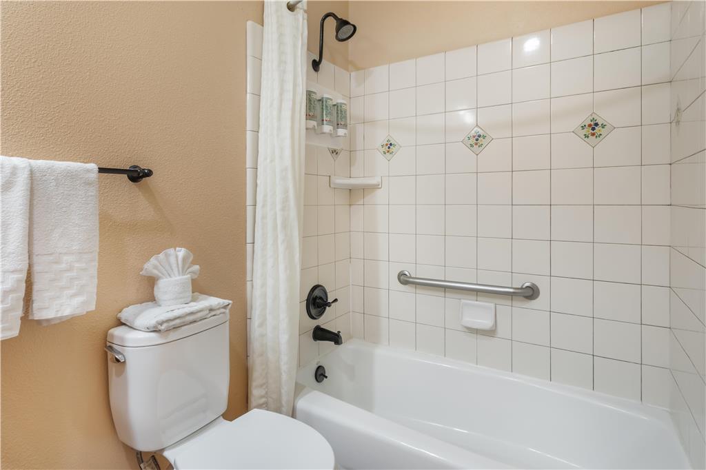 Фото Best Western Rose Garden Inn