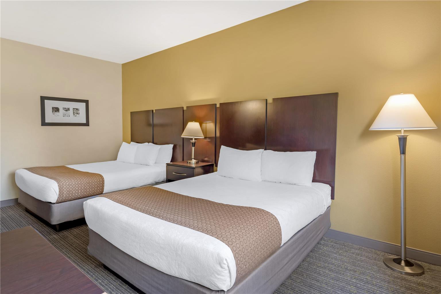 Фото Best Western Plus Plaza by the Green