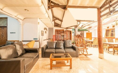 Гостиница Hotel Bali Indah в Провинции Западная Ява