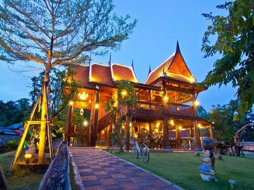 Bueng Bua Thong Resort