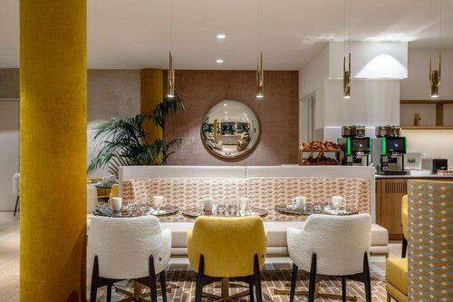 Гостиница Kyriad Prestige Asnieres-sur-seine в Аньере-сюре-Сене