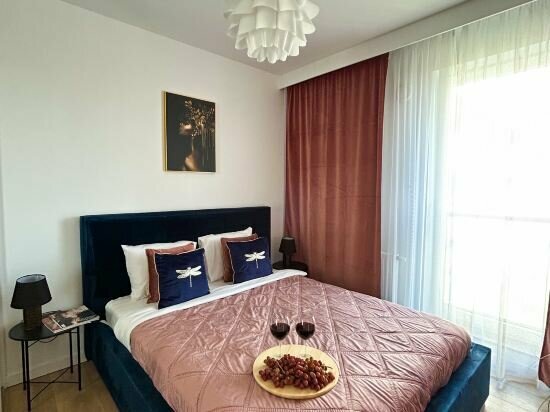 Apartments Lumina stylish 3-room apart with balcony, Lodz, photo