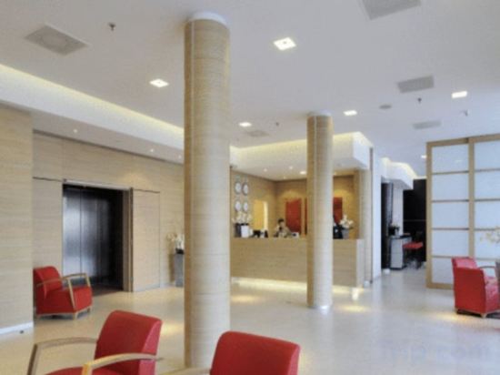 Фото Novotel Brussels Centre Midi Station