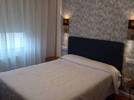 Фото Hotel Corona De Castilla Burgos