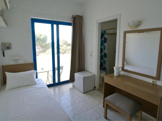 Фото Nathalie Hotel