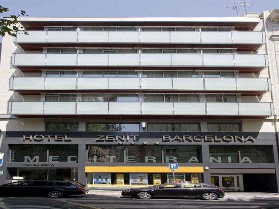 Фото отеля 1