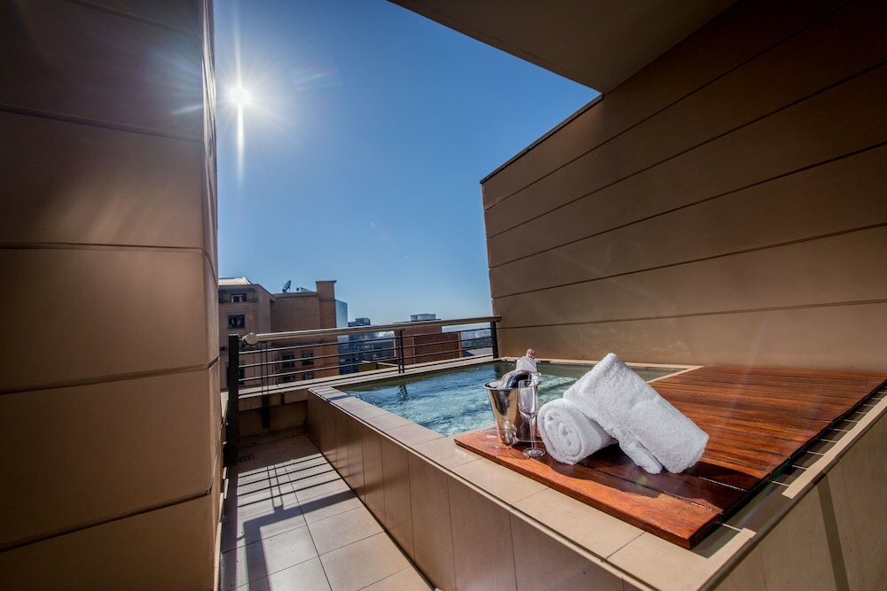 Фото Raphael Penthouse Suites