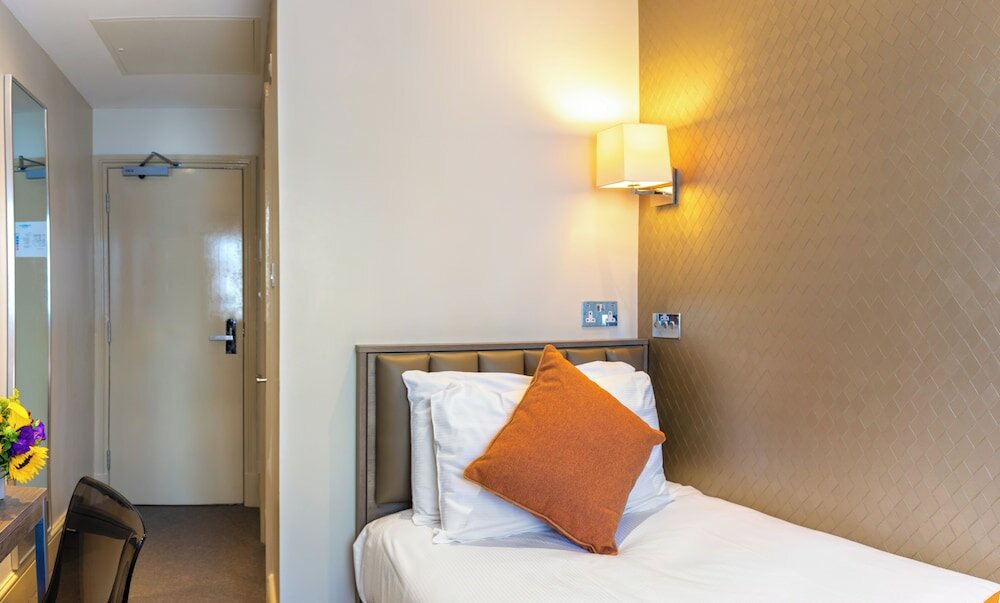 Фото Sidney Hotel London Victoria