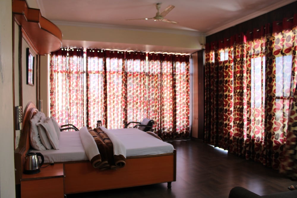 Фото Hotel President