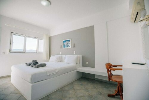 Внешний вид отеля Lagada Beach Hotel в Адамасе, фото 4