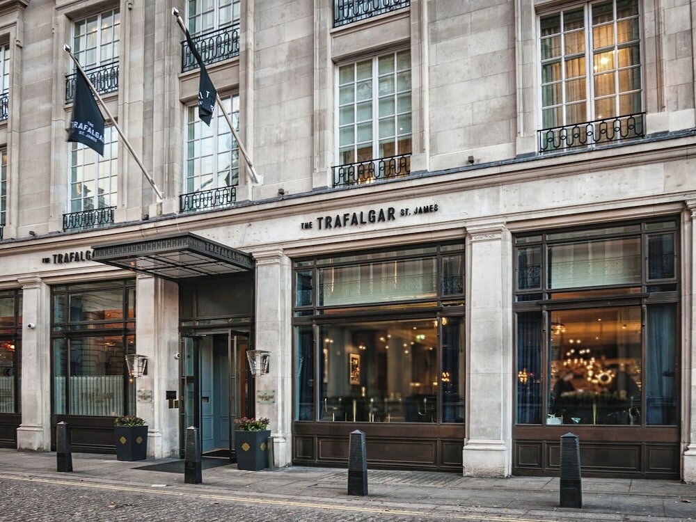 Фото The Trafalgar St. James London, Curio Collection by Hilton