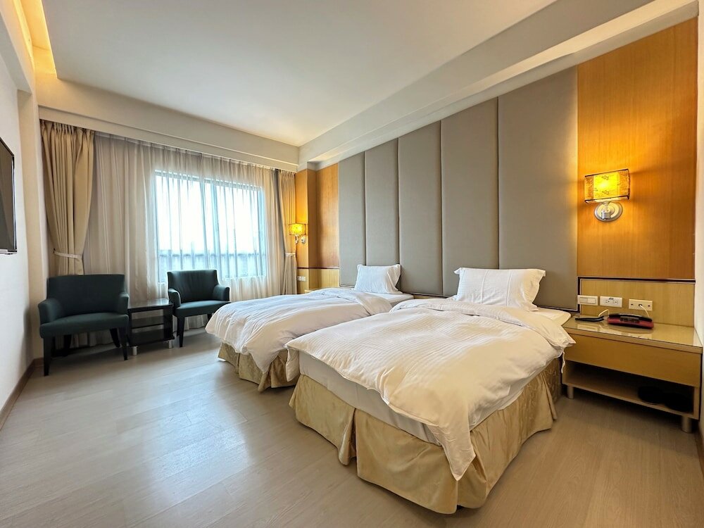 Фото Chientan Youth Hotel
