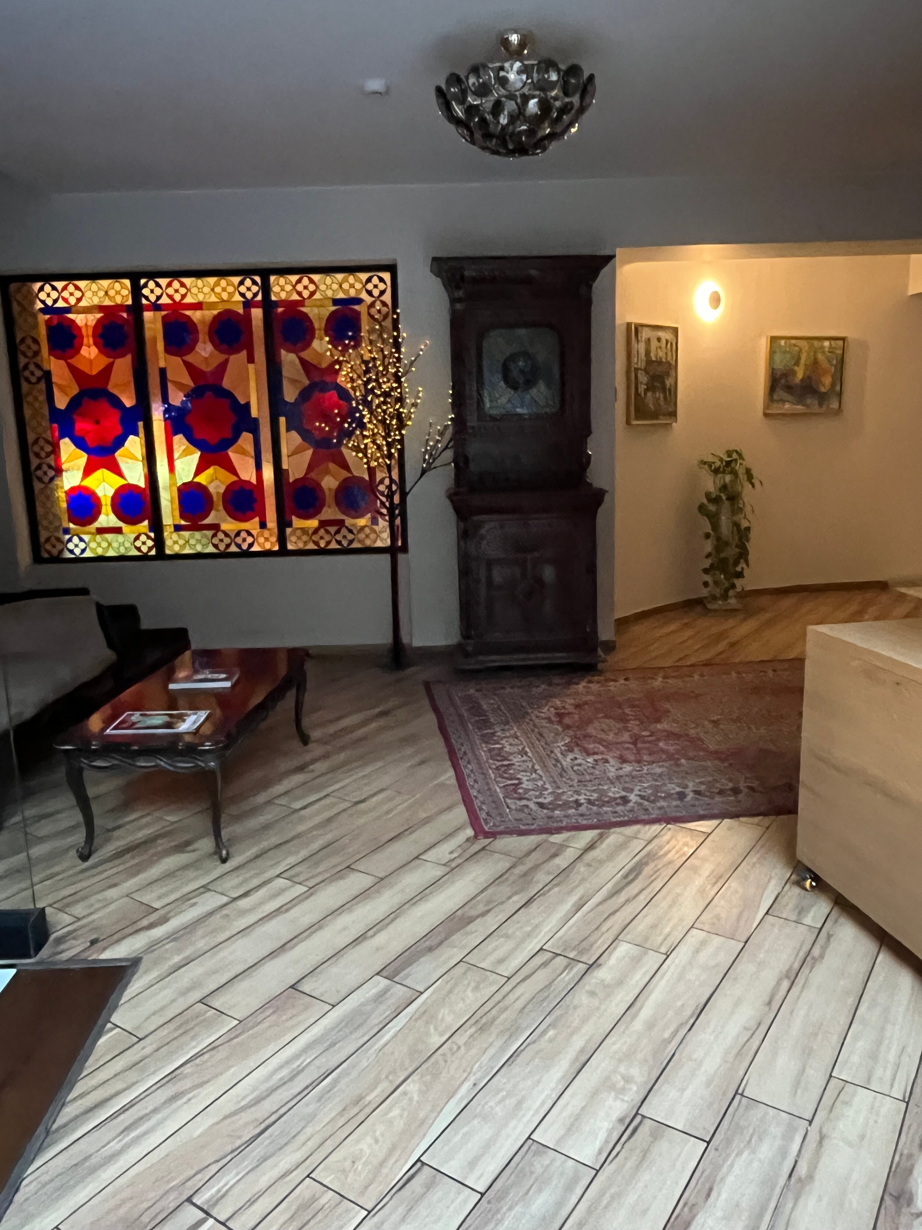 Фото Mukhrantubani Boutique Hotel