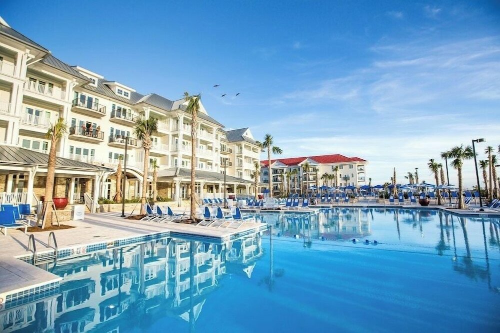 Фото The Beach Club at Charleston Harbor Resort and Marina