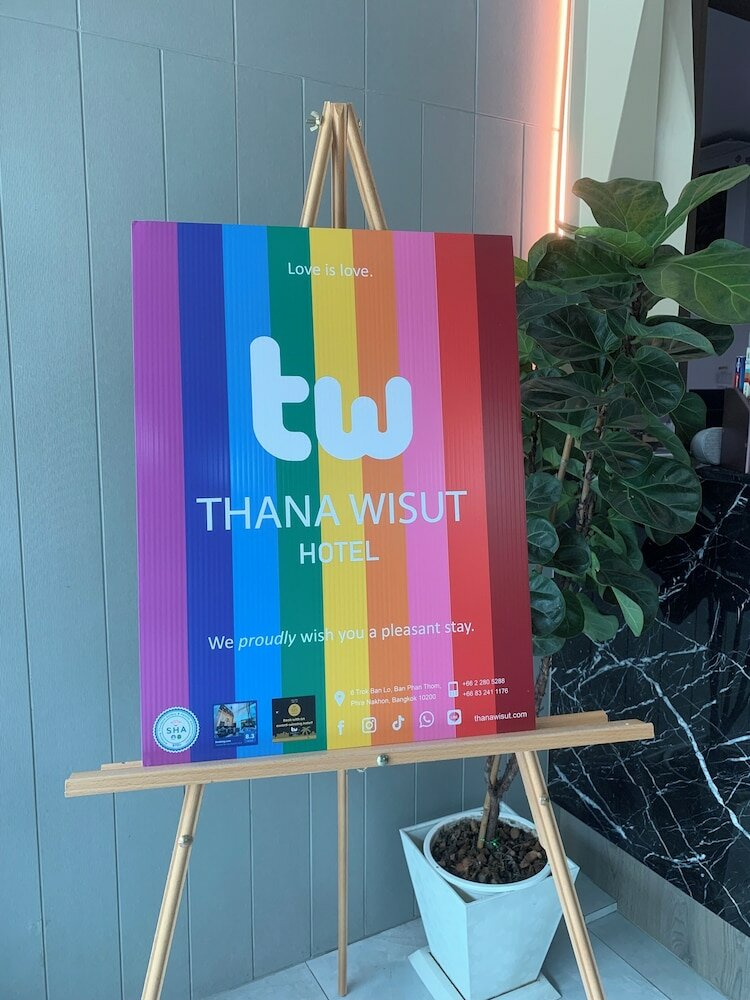 Фото Thana Wisut Hotel