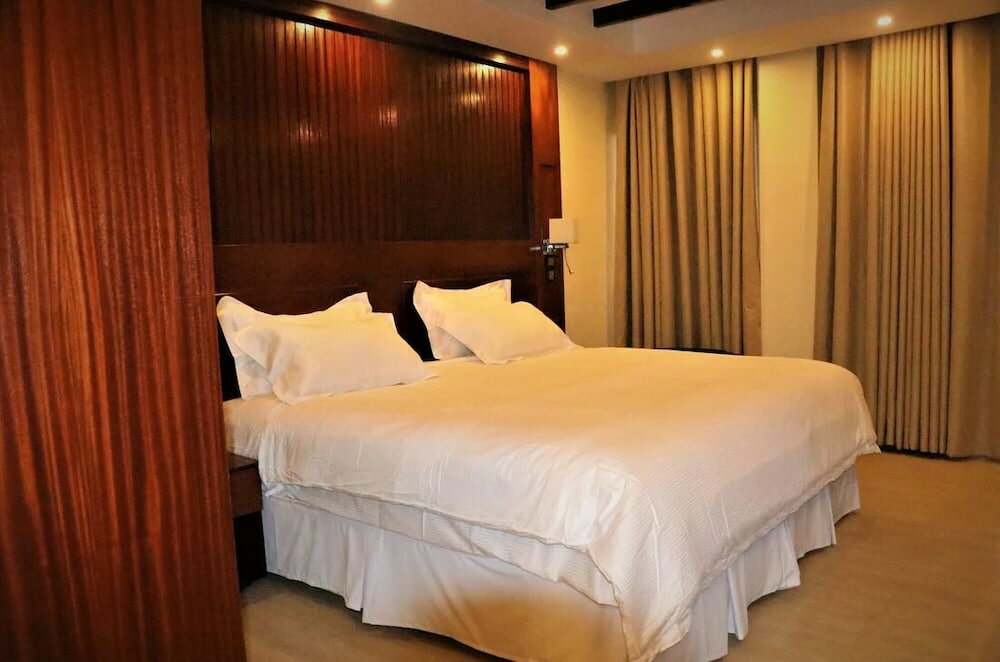 Фото Sainte Famille Hotel