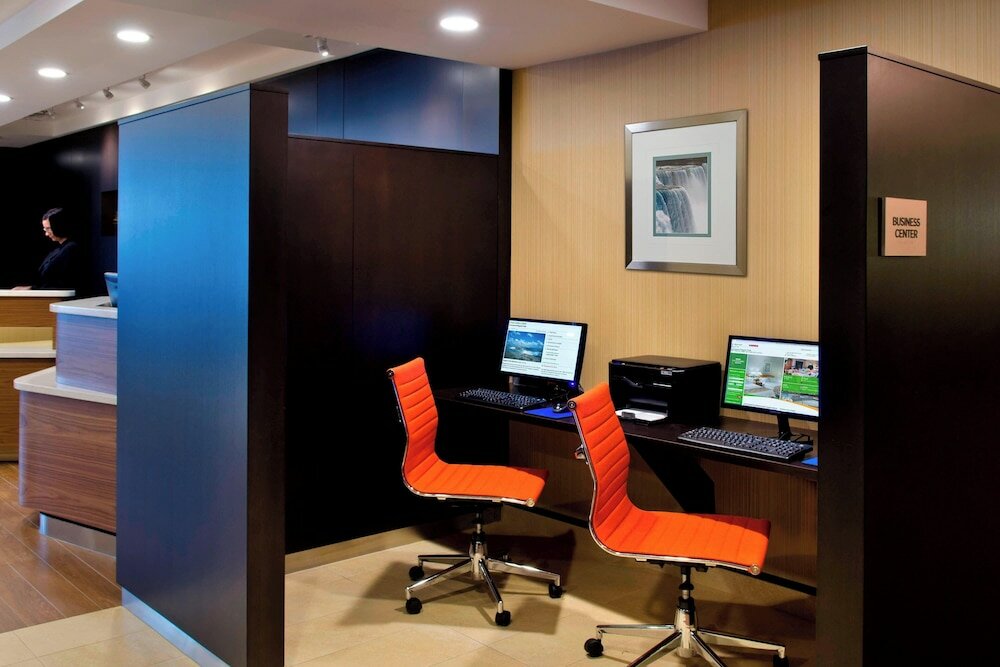 Фото Courtyard by Marriott