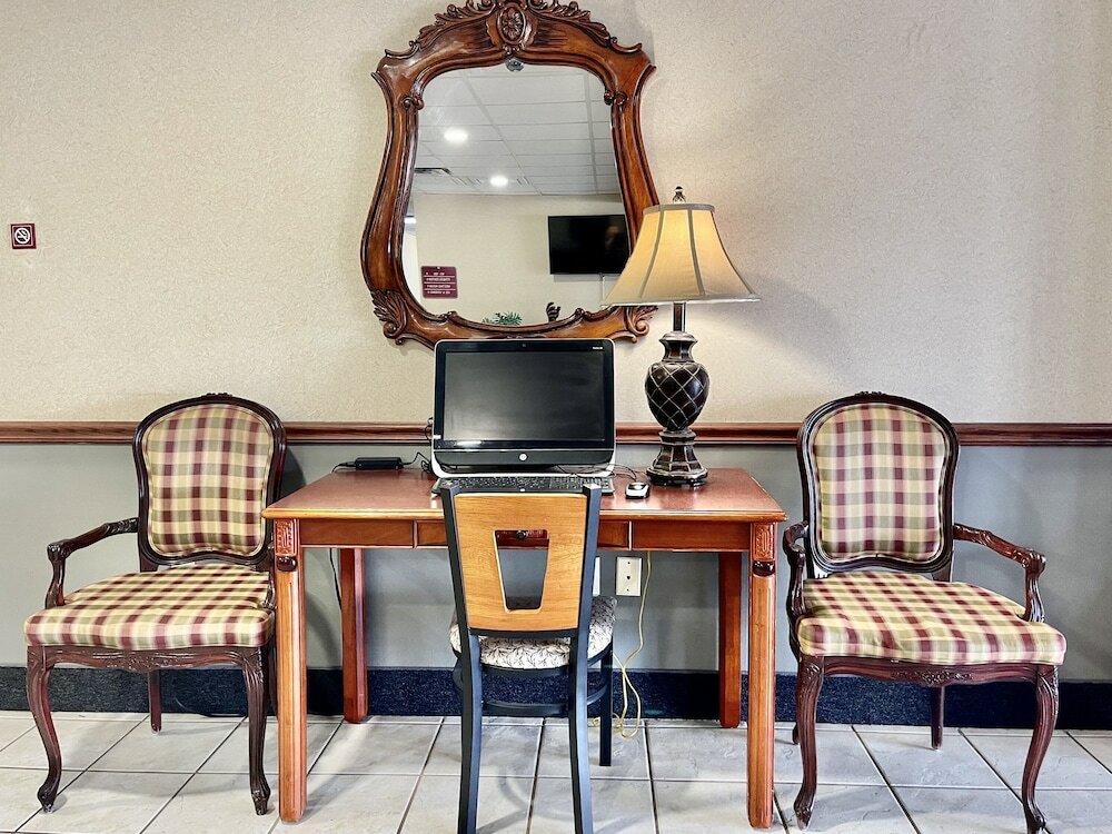 Фото FairBridge Inn & Suites Cleburne