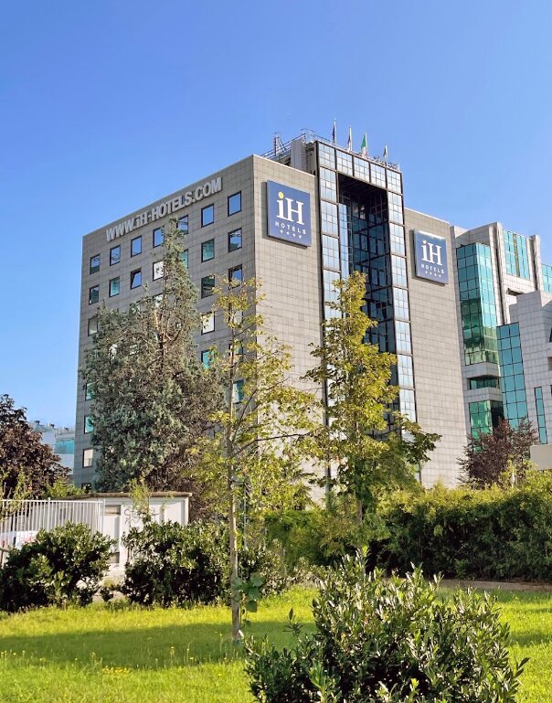 Фото IH Hotels Milano Lorenteggio