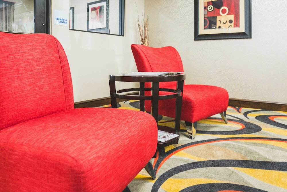 Фото Holiday Inn Express Hotel & Suites Lubbock South, an Ihg Hotel