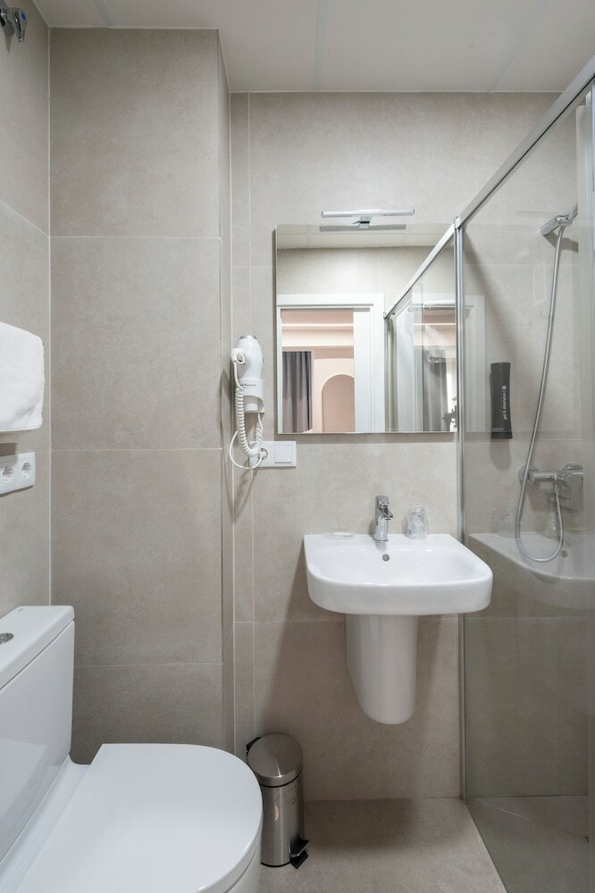Фото Hostal Pensimar