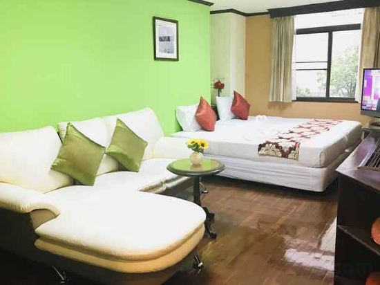 Фото Yellow Ribbon Hills Boutique Suites