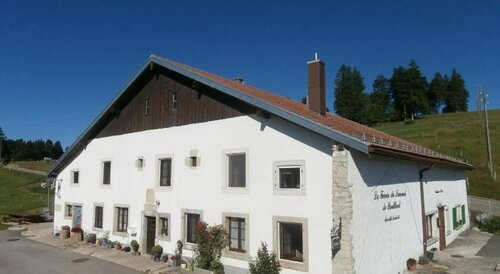 Гостиница B&b la Ferme de Pouillerel в Кантоне Невшатель
