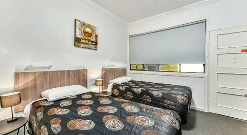 Гостиница Rest Motels Naracoorte в Наракурте