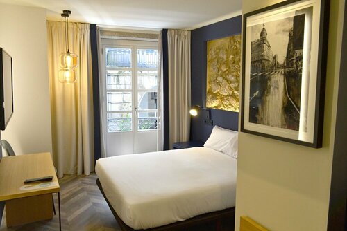 Гостиница Alda Galería Coruña в Ла-Корунье