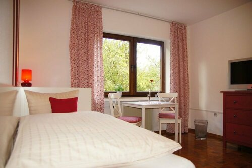Гостиница Gasthof Schumacher Hotel garni в Кройцтале