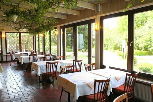 Гостиница Hotel und Restaurant Eurohof в Мёрсе