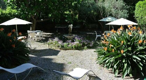 Гостиница Hotel Castel Mistral в Жюане-ле-Пен