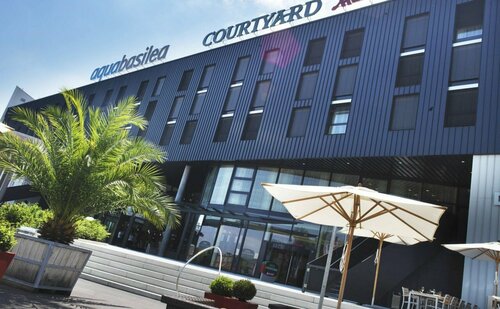 Гостиница Courtyard by Marriott Basel в Листале